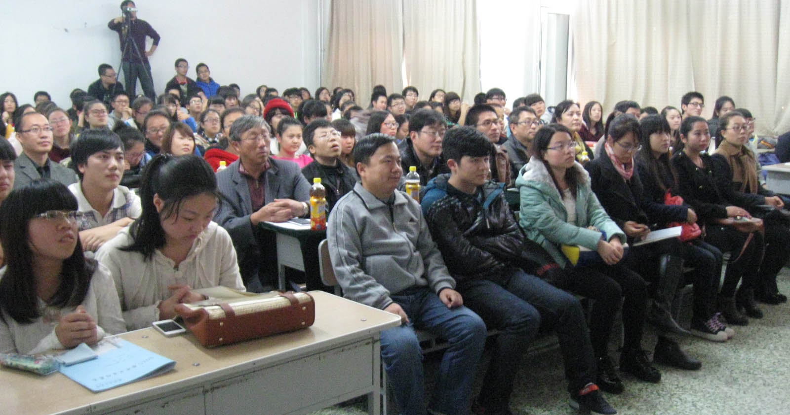 �R�R������W(xu��)����ˮ֮�L(f��ng) ���`�أ��������R�R����