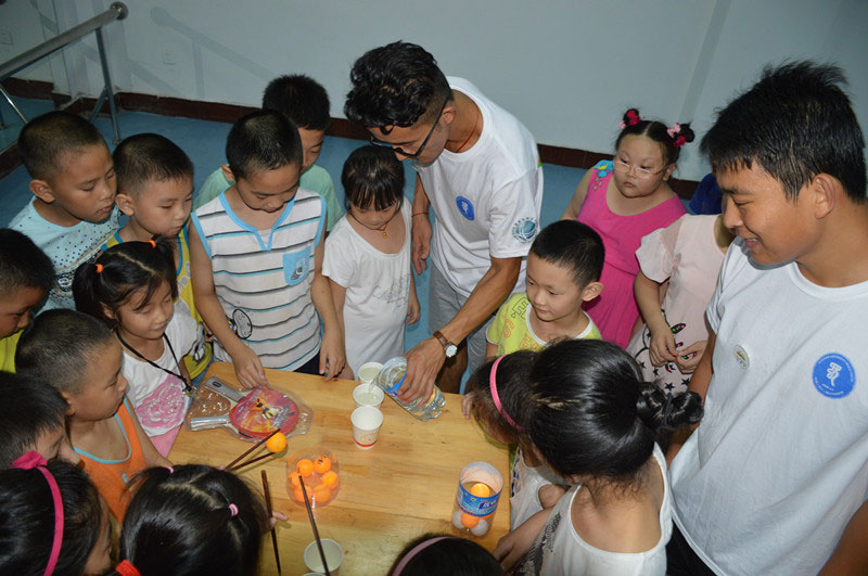 ����׌������������뼯�w��־Ը�ߎ��I���ӂ��汧�F����ƹ�������Aƹ������Ʊ��Α�