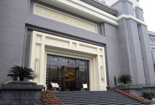 ��ǰ��������W(w��ng)ӛ�ߺ͏�(qi��ng)��(gu��)Փ���W(w��ng)�ѽM�ɵġ����Қvʷӛ�����ѿ���(zh��n)Ӣ�ҡ����(d��ng)���ؑcվ��С���(du��)�������Ї�(gu��)�����h�ɚvʷ����^���^��