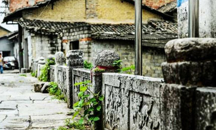 �e�ݹ�������ƾõĚvʷ�����˹��e�ݳ������Ļ����N�������S���Ěvʷ���ľ��^���C�����eꖚvʷ���ľ��^�ľ��A����Ԕ��������CZYYW ���eꖿh�e�ݹ�� Ͷ�� 