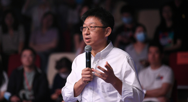 �ڶ���ح�乾�Ļ��Ƽ����޹�˾�hί��ӛ�������L������(j��ng)�� ���