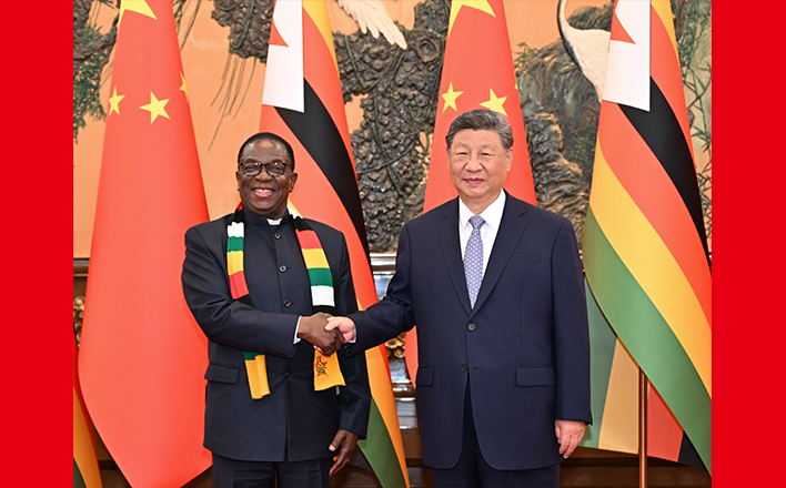 習近平會見津巴布韋總統姆南加古瓦